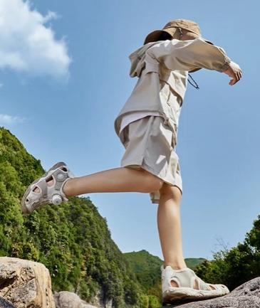 暑期迎来亲子出游热 透气、星空官方体育凉感、时尚童装童鞋京东热销(图4)