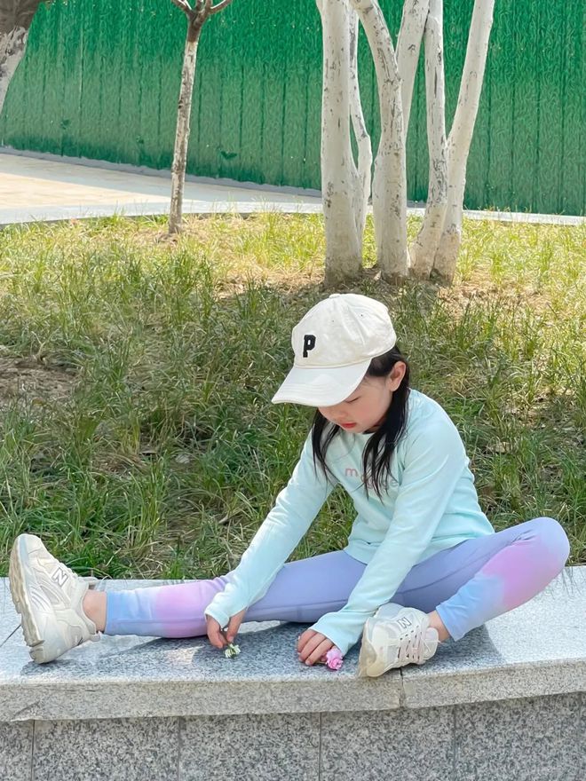 星空体育平台·app好穿又好看的儿童和成人运动服带着孩子动起来吧!(图34)