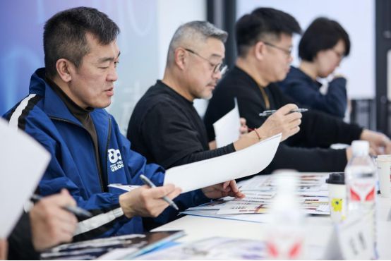 2025年浙江(杭州)国际时尚体育周运动服装设计大赛初评评审会在京举行(图3)