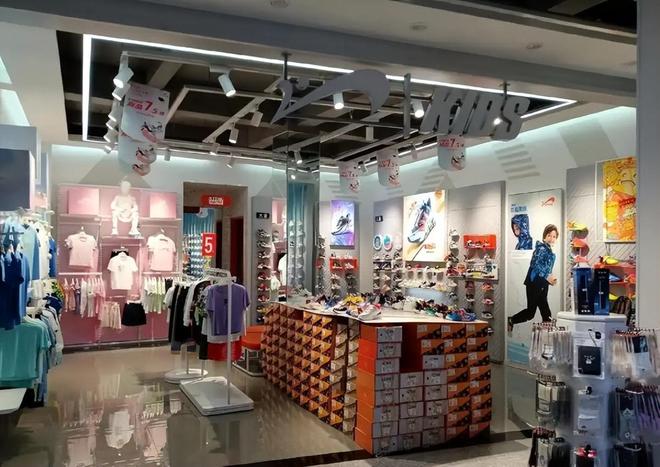 曾经红极一时如今却跌落神坛的4个国产运动鞋你还记得几个?(图16)