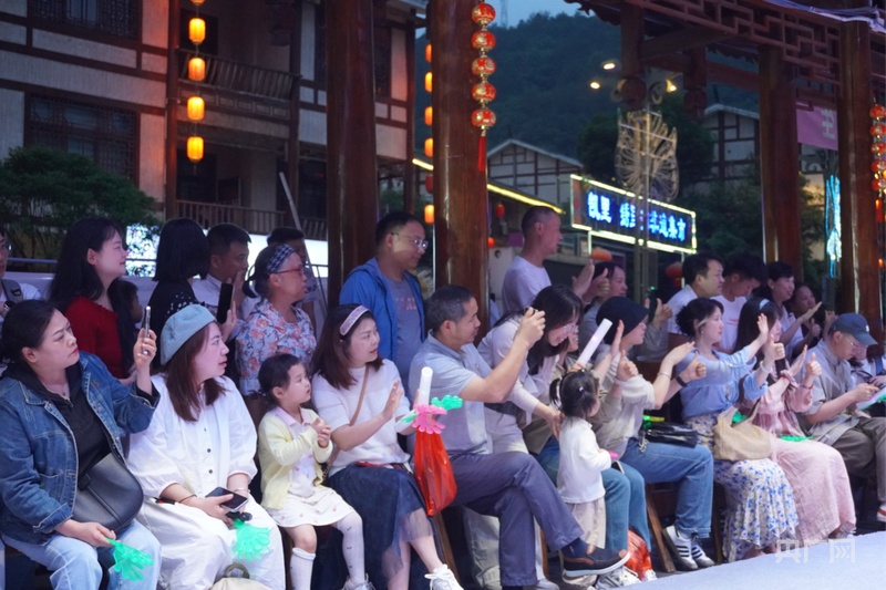 贵州“村T”迎来一场特殊走秀(图4)