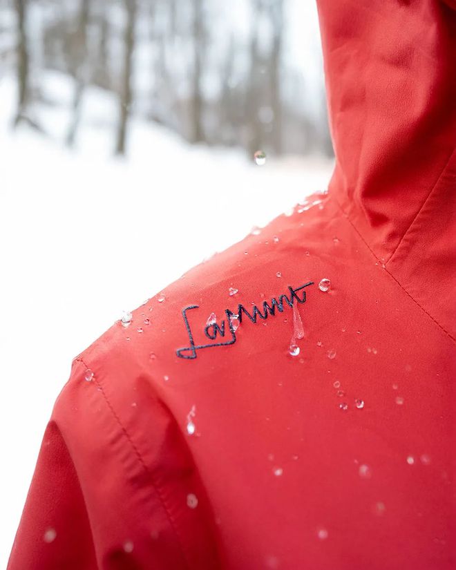 女性户外运动服装不再只是“男性缩小版”(图24)