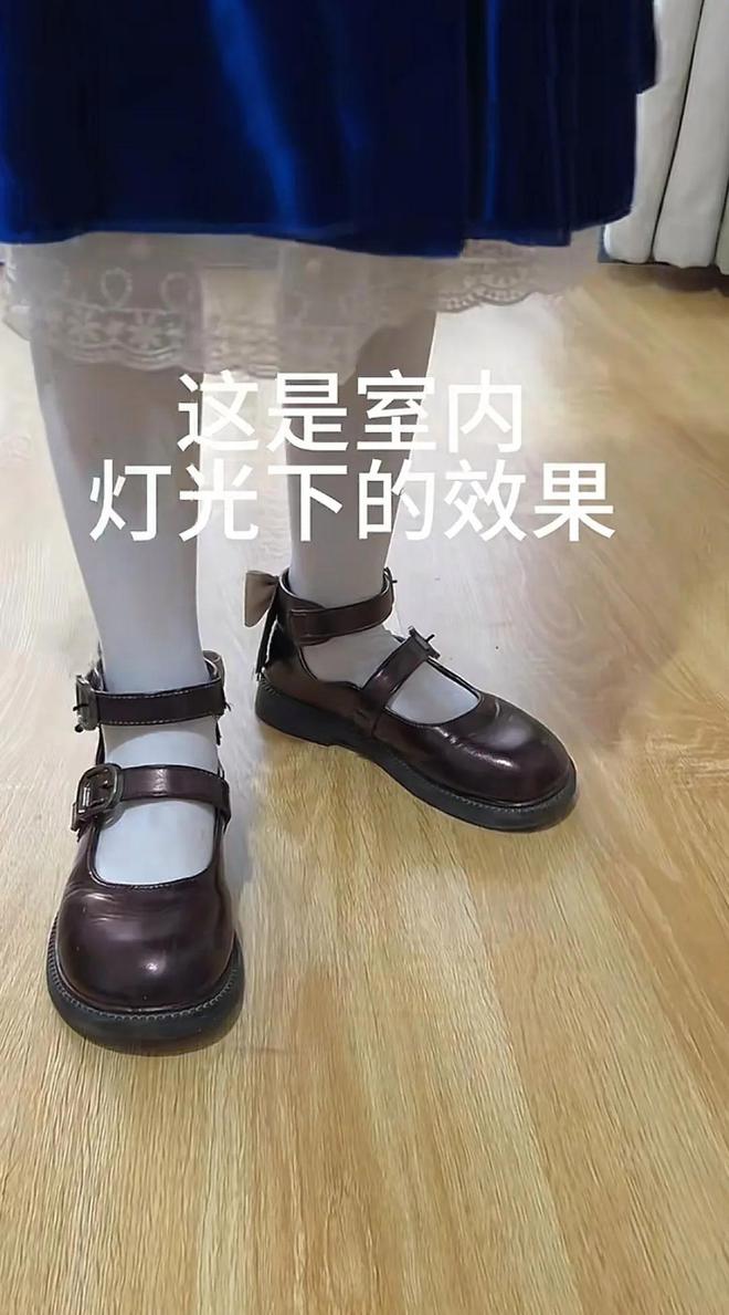 “把白鞋涂黑、黑鞋涂白”热搜一张照片暴露中国家长最深的无奈(图6)