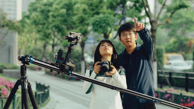 上百个真实场景记录成都！导演：成都因为每一个你而闪耀(图1)