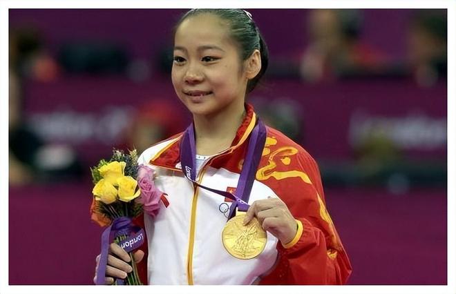 最矮奥运冠军：身高1米37无人追退役后二次发育如今遇到真爱(图8)