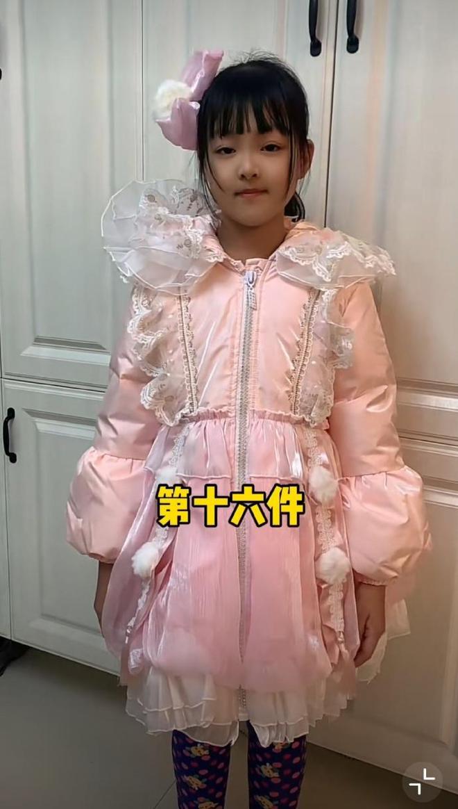 实在不行过年让孩子穿校服吧！这届家长用魔法打败了魔法(图2)